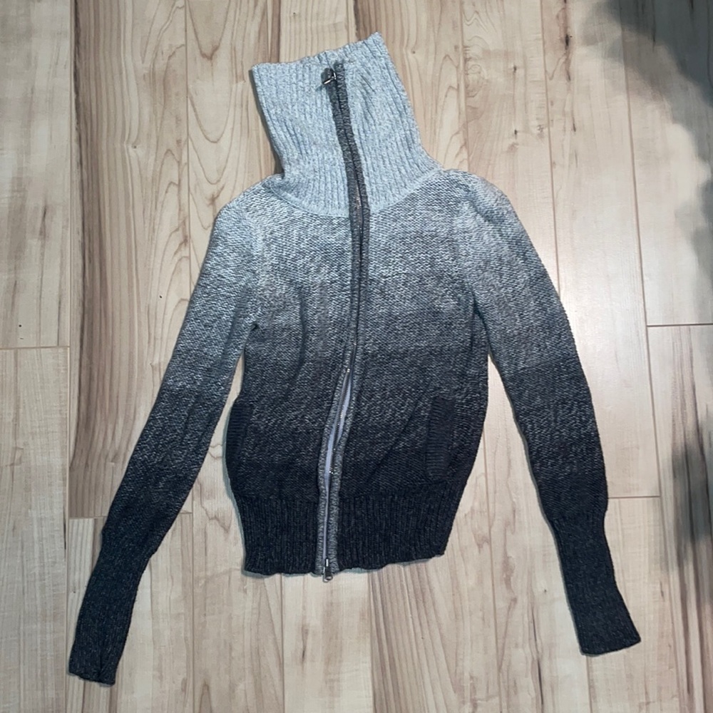 American Eagle Gray Ombré Turtleneck Sweater